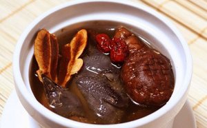 Có thể chế biến nấm linh chi đỏ theo nhiều cách khác nhau