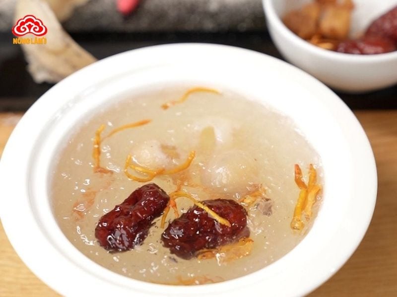 Cách chưng yến sào với trùng thảo