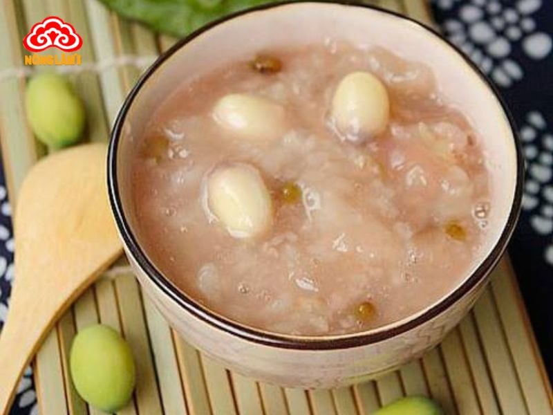 Cháo hạt sen nấm linh chi trị mất ngủ