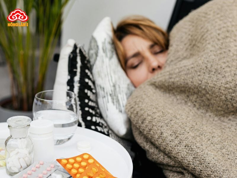 Top 10 Thảo Dược Trị Mất Ngủ An Toàn, Hiệu Quả Cao 17 Dùng thuốc điều trị mất ngủ