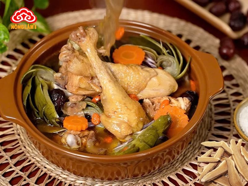 Gà hầm nấm linh chi cho bà bầu